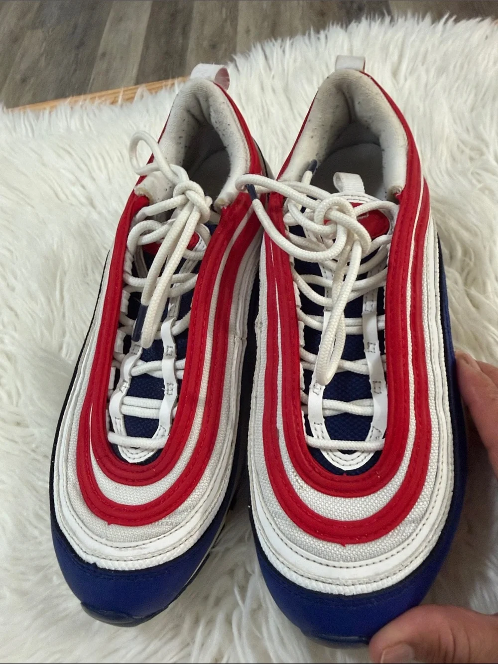 Nike Kids Red White and Blue Wave-Stripe Sneakers Size 6.5Y